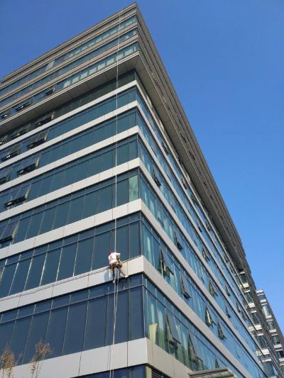 高空作业照明工程安装广告安装制作外墙各种维修