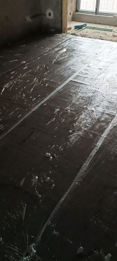 砸墙砌墙地暖砸墙砌墙地暖铲房顶白灰沙土水泥