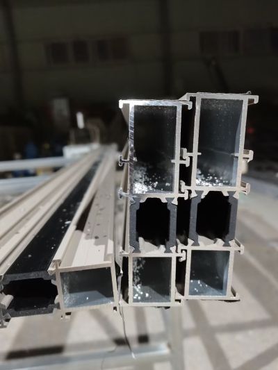 系统门窗钢结构工程儿童防护网隐形纱窗