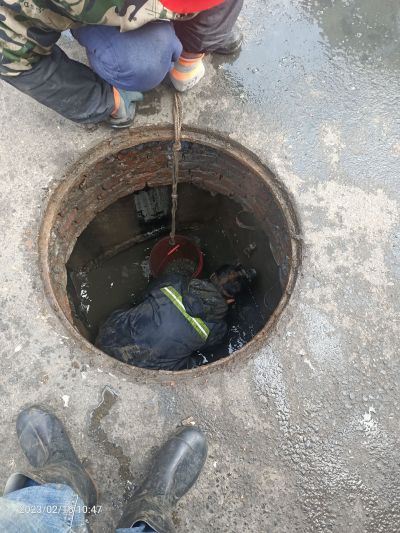 疏通下水道疏通下水道防水补漏清理化粪池