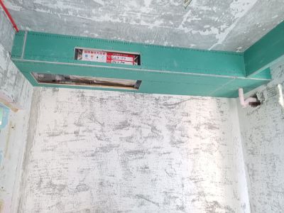 围墙护栏安装不锈钢门套铝单板安装石膏板吊顶