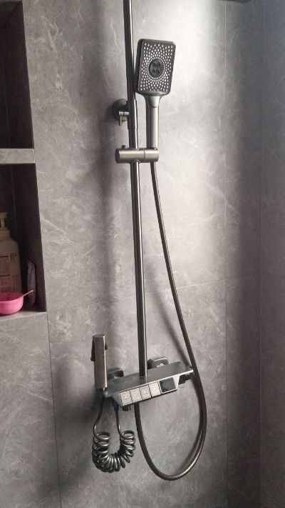 开槽打孔水电家具太阳能热水器