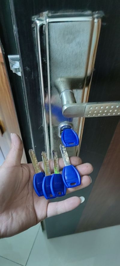 开锁换锁安装配汽车钥匙安装各种门禁深圳全市开锁