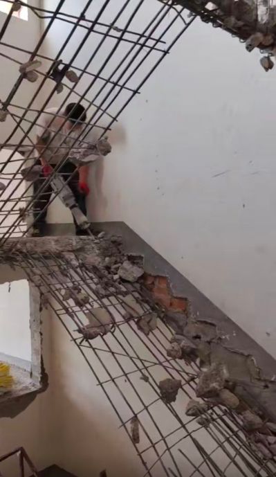 拆除专业拆除废品回收小薇挖租赁