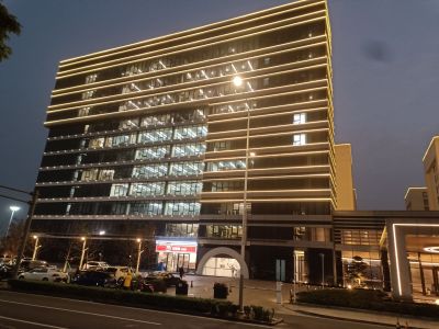 高空作业拆除广告安装，水电安装，外墙清洗