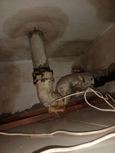 防水防水维修卫生间漏水维楼面维修