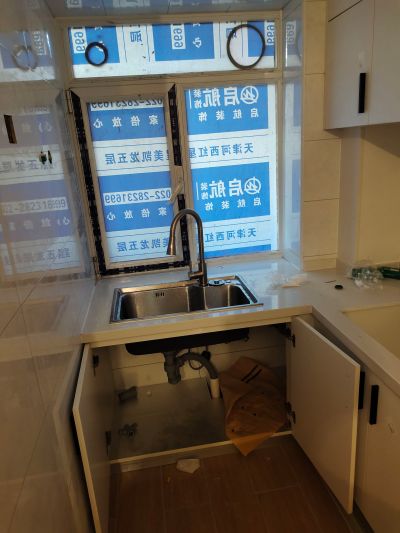 装修瓦工有专业水电工有专业木油工