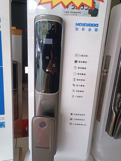 指纹锁安装别墅大门安装车库门安装防盗门安装