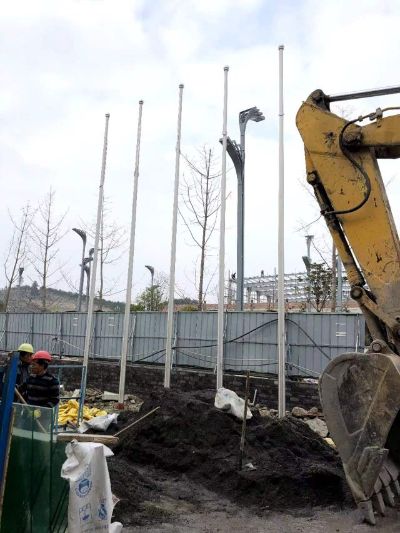 安装水电电动伸缩门道闸车牌识别系统