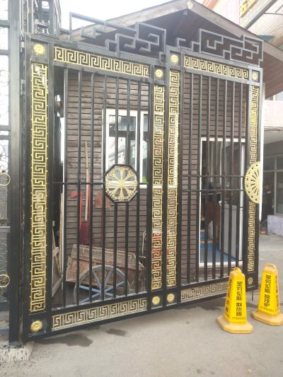 幕墙工程铁艺栏杆安装焊工铁艺不锈钢