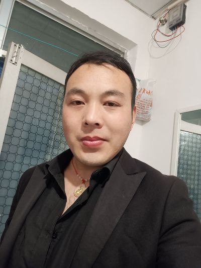 马桶漏水，墙面刷漆瓷砖修补未编辑专业