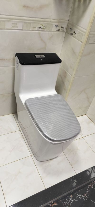 卫浴，灯维修卫浴安装门窗安装各类灯饰安装