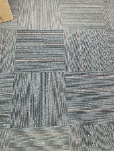 马桶漏水，墙面刷漆瓷砖修补未编辑专业