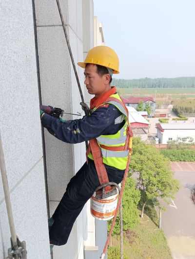 高空作业外墙涂料外墙窗户漏水未编辑专业
