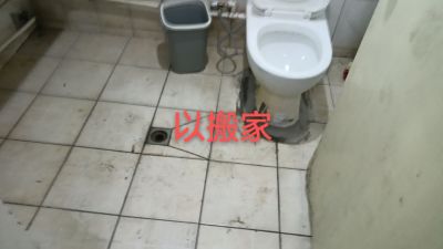 装修室内防水粘砖。杂活