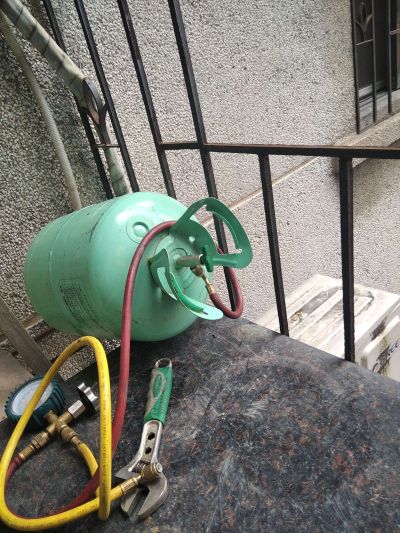 空调安装疏通疏通厕通厕所加雪种。