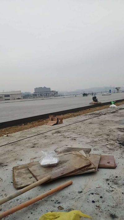 打混凝土拆除打混凝土拆除打扫卫生折磨混凝土清光