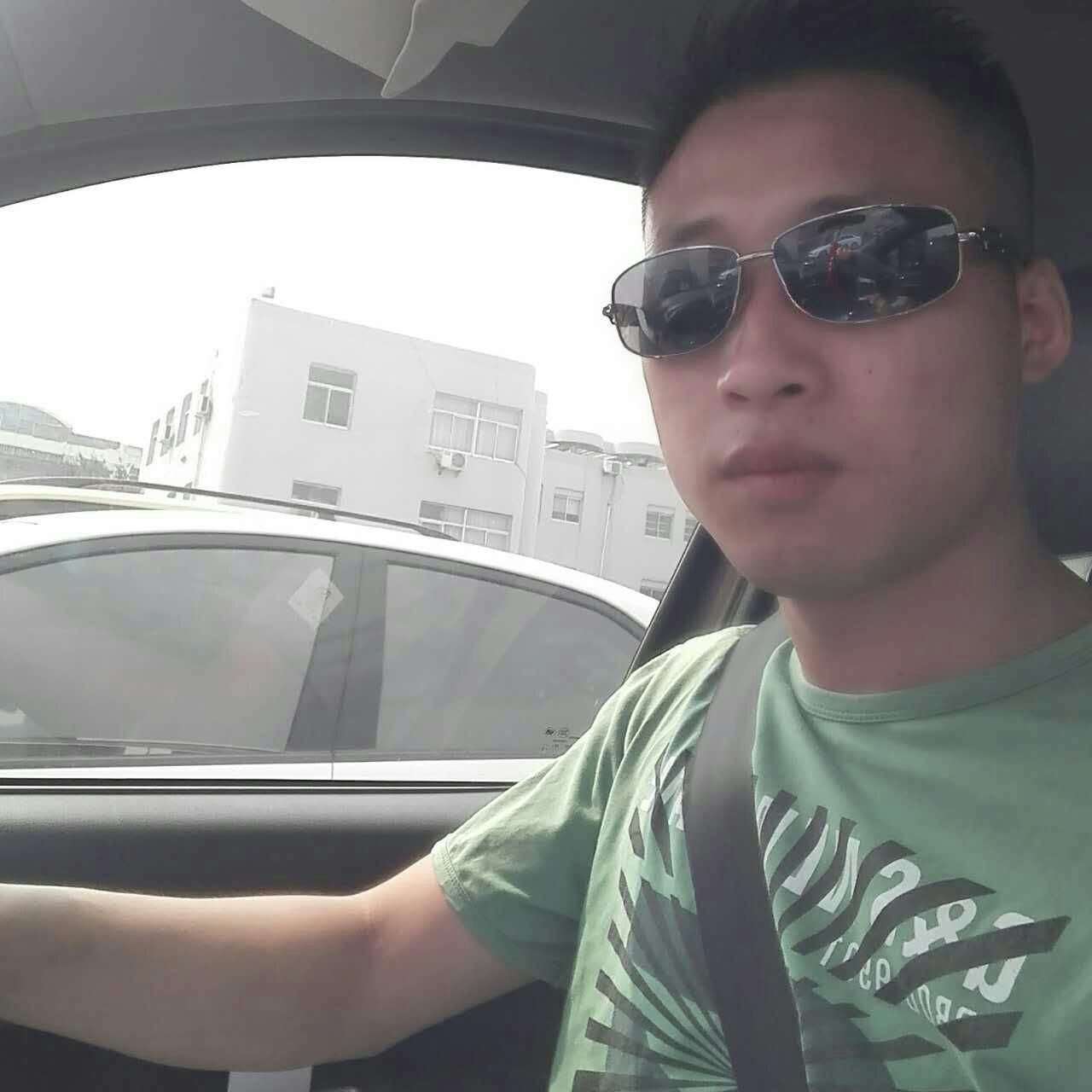 木地板和木工木地板上墙防腐木楼梯踏步