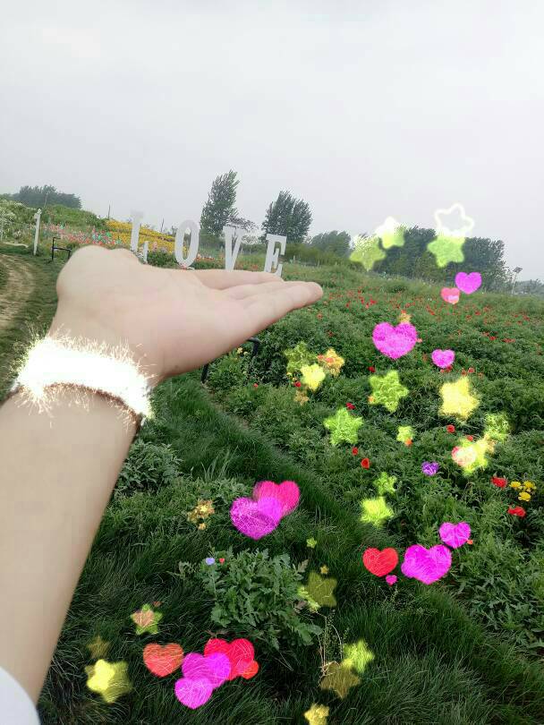 专业安装中央空调团队，承接大中小中央空调工程。非诚勿扰。给我一份信任，还您一份满意。