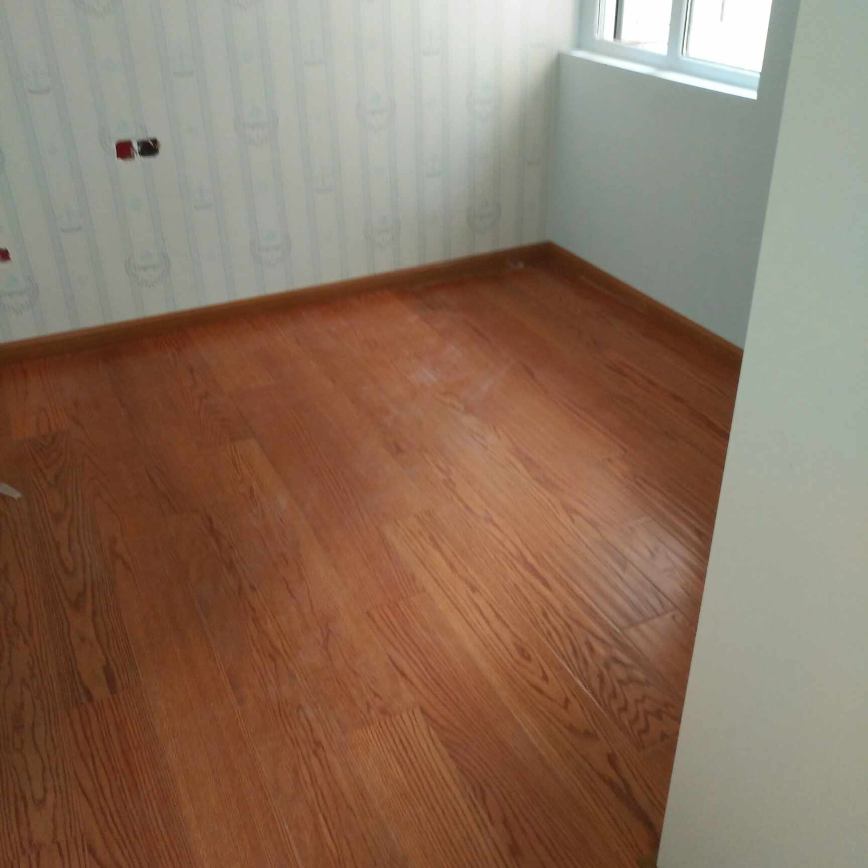 须要地板安装的请找我