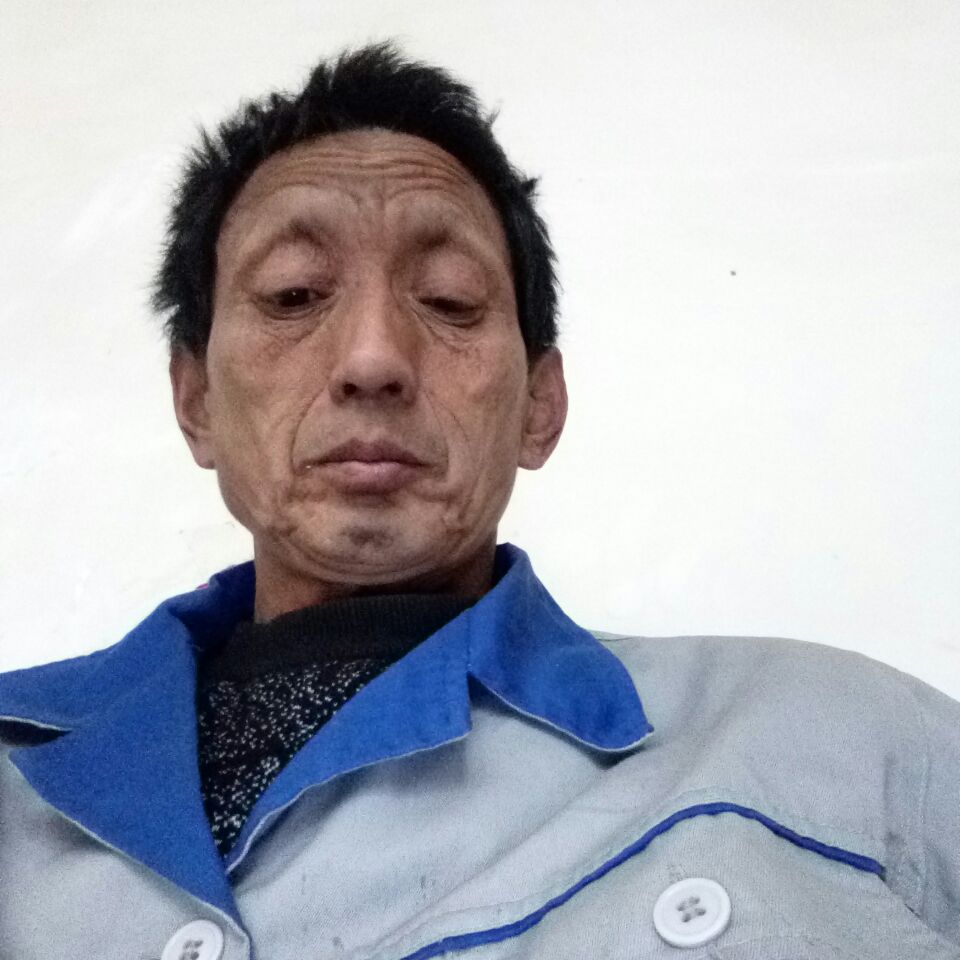 家电清洗净水器的安装家电清洗维修专业的清洗