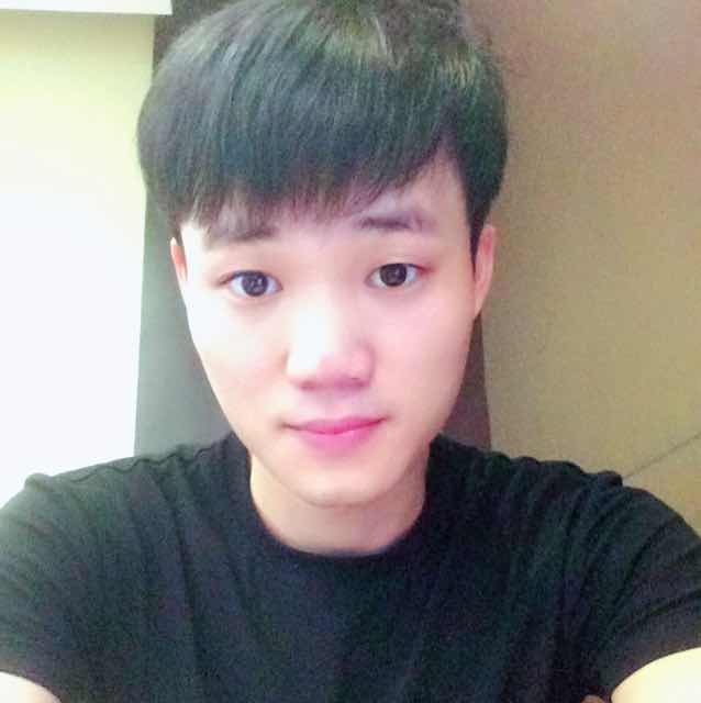 这闪亮金的色系很好看