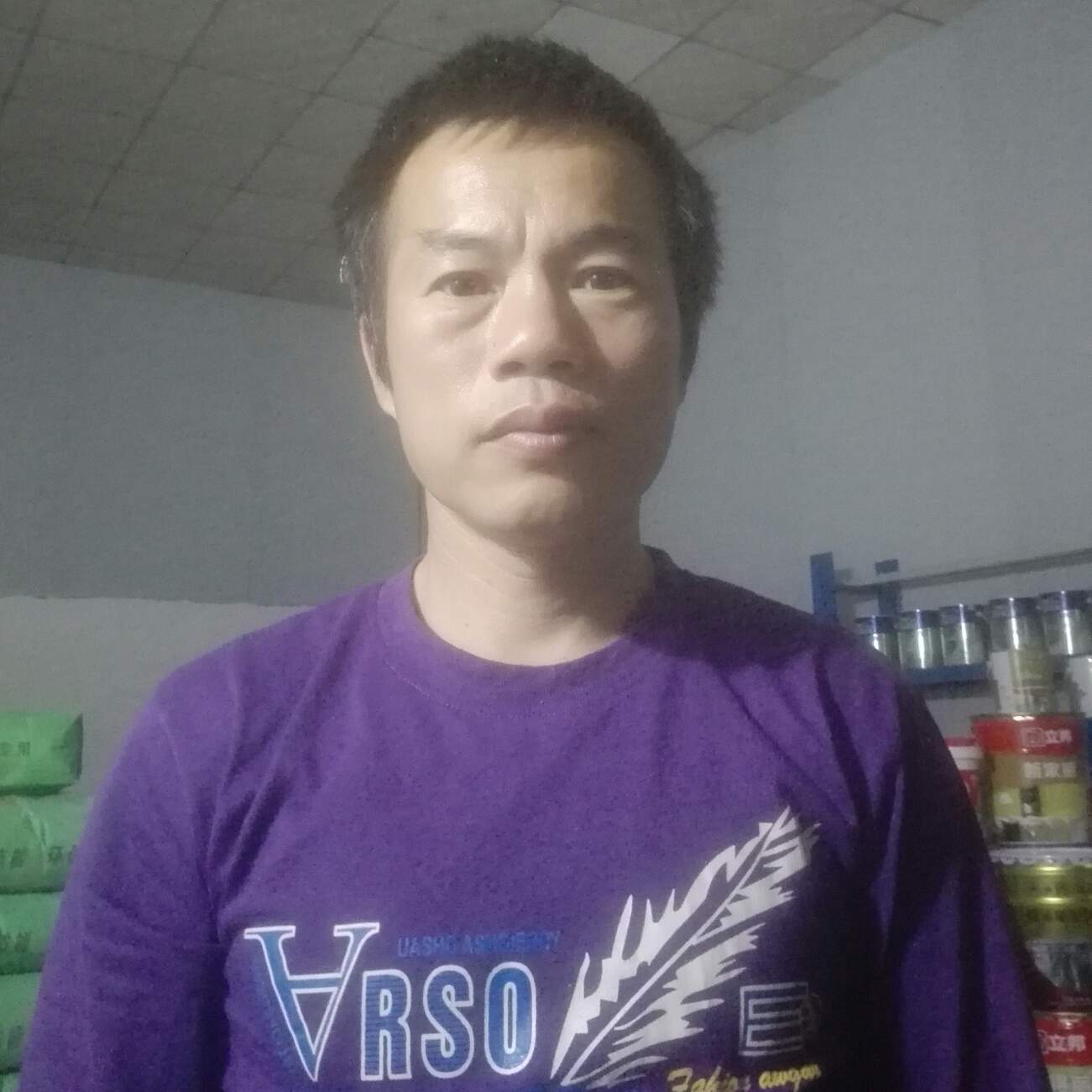 瓷片贴砖