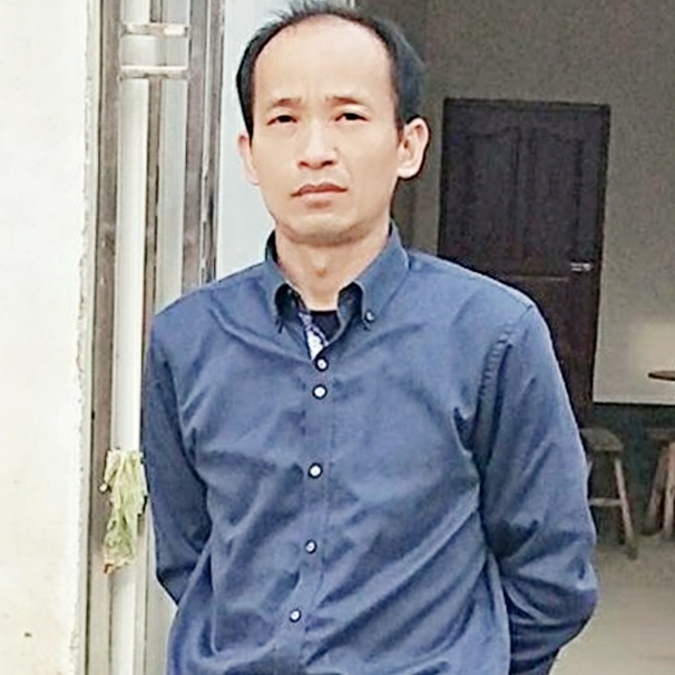 深圳宝安公寓铝板包门，已压成型材，500个门框要包