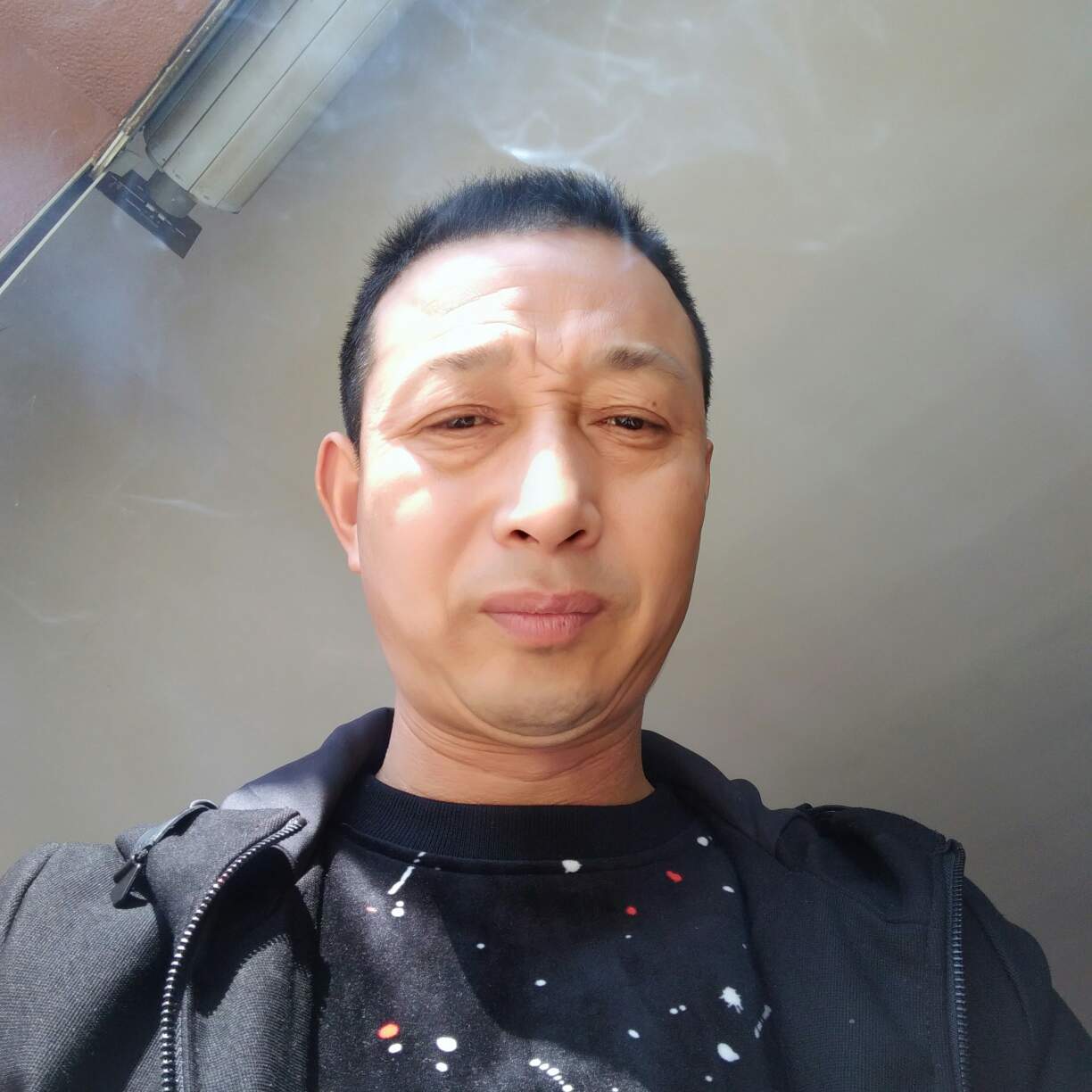 室内外装修专业贴墙纸