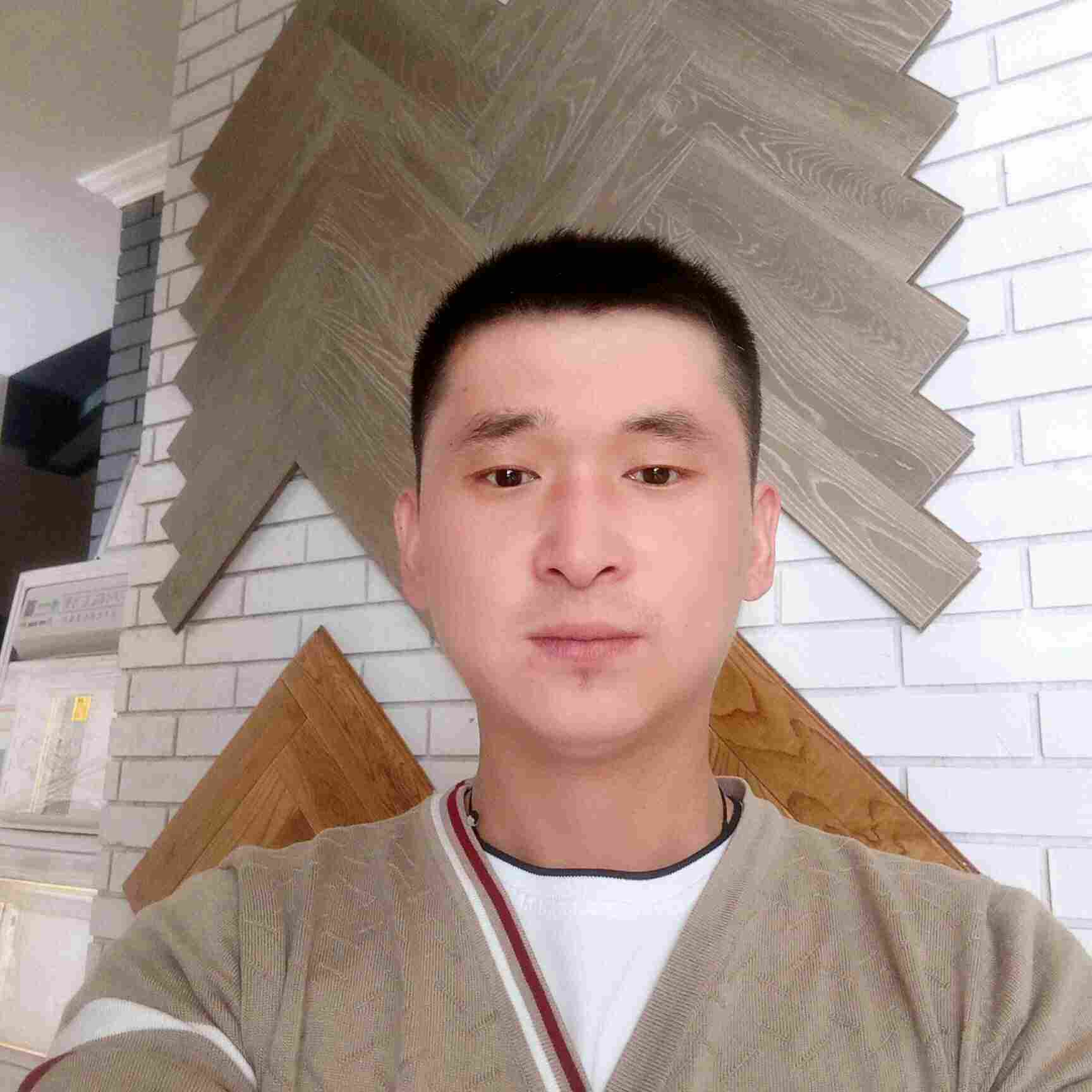 套装门木地板木地板地脚线厨具卫浴安装灯具开关插座
