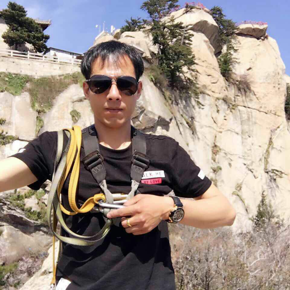 专业安装家具 梳妆台 餐桌 茶几 电视柜 鞋柜 沙发 餐边柜等等