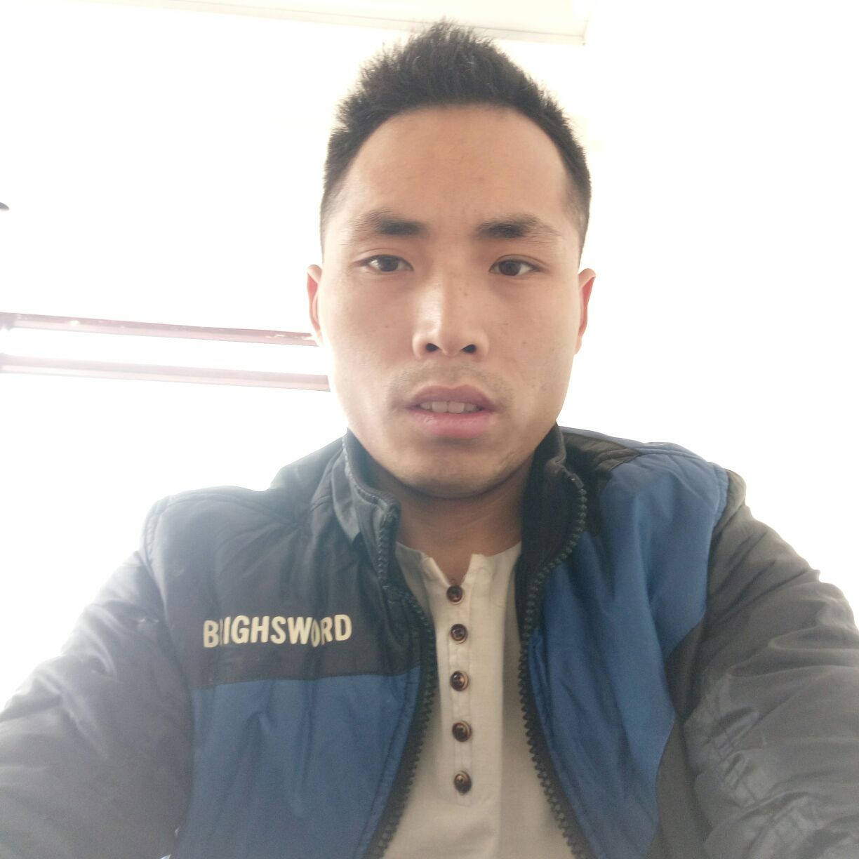 刮灰油漆掉绳外墙装修司机