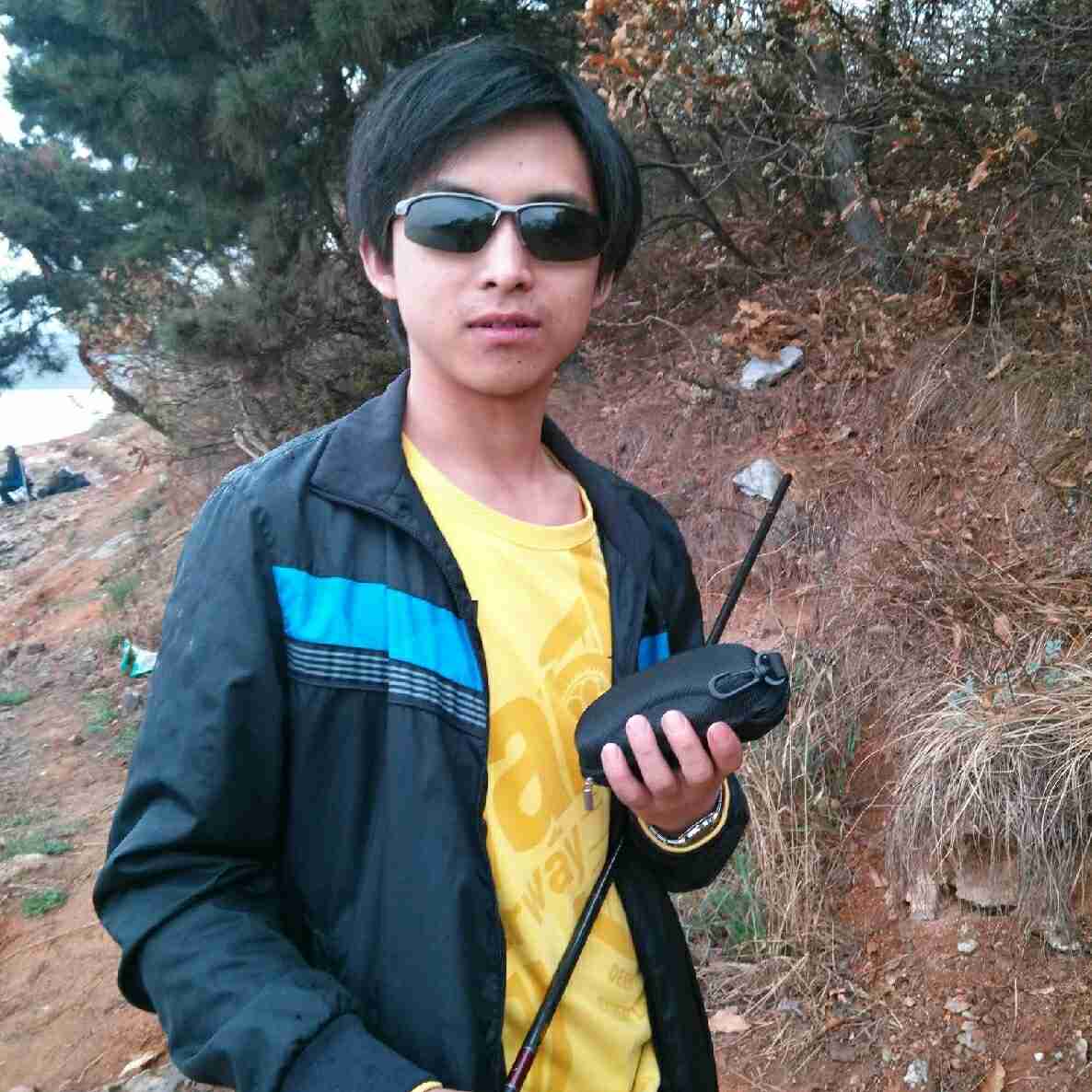 专业瓷砖美缝，期待为您服务