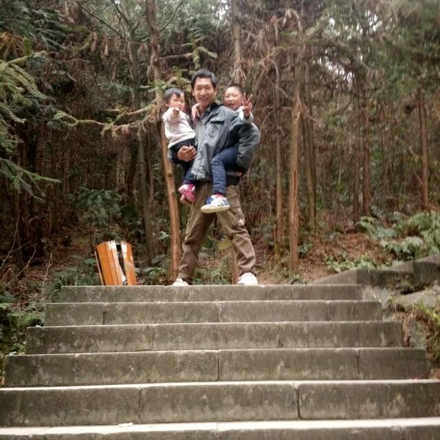 贴墙地砖专业贴墙地砖