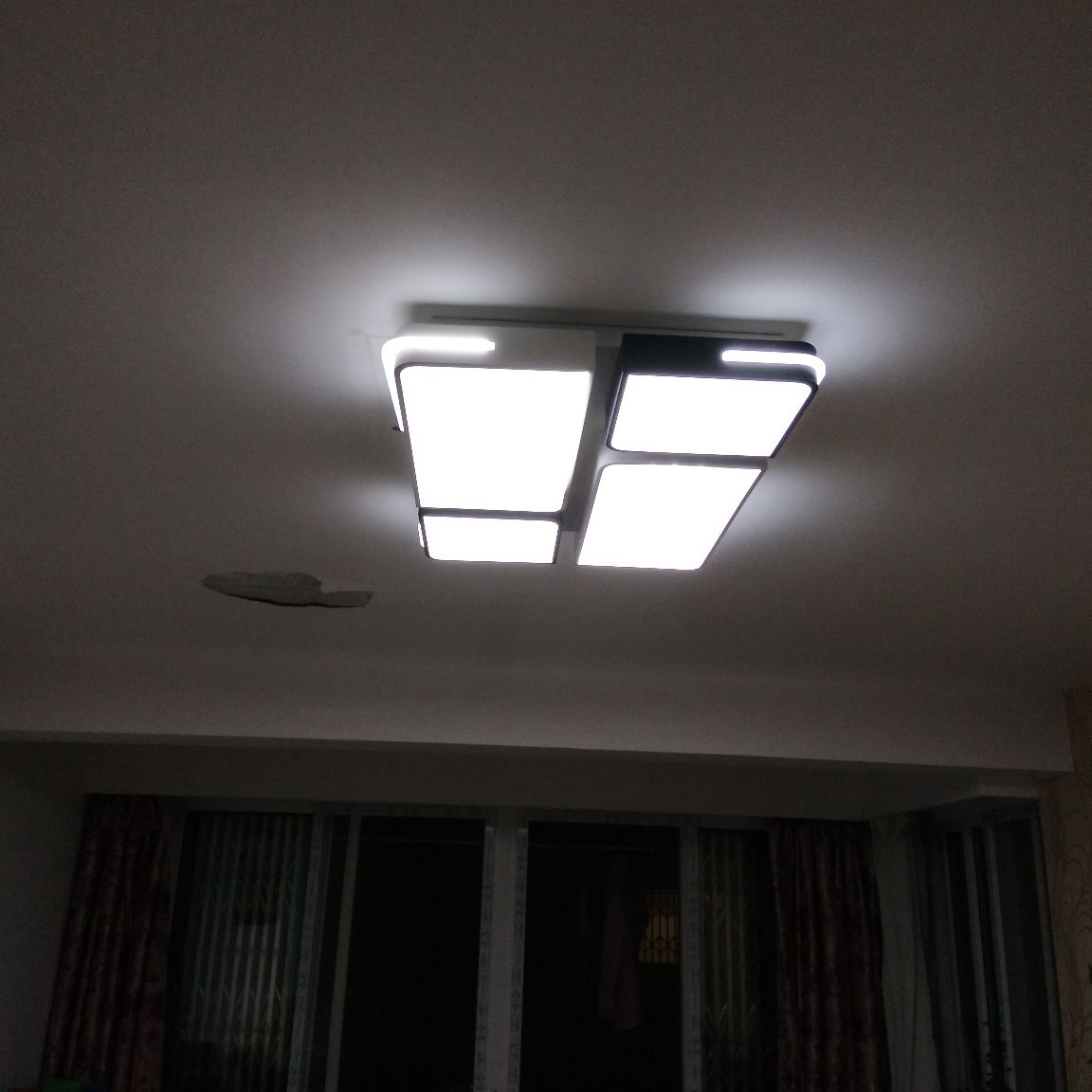 灯具安装