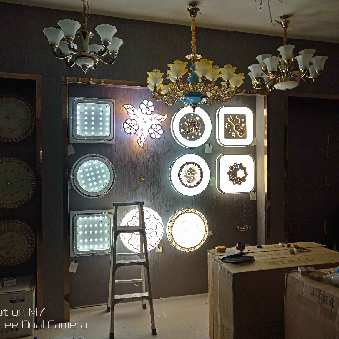 安装维修灯具电工灯具瓷砖美缝
