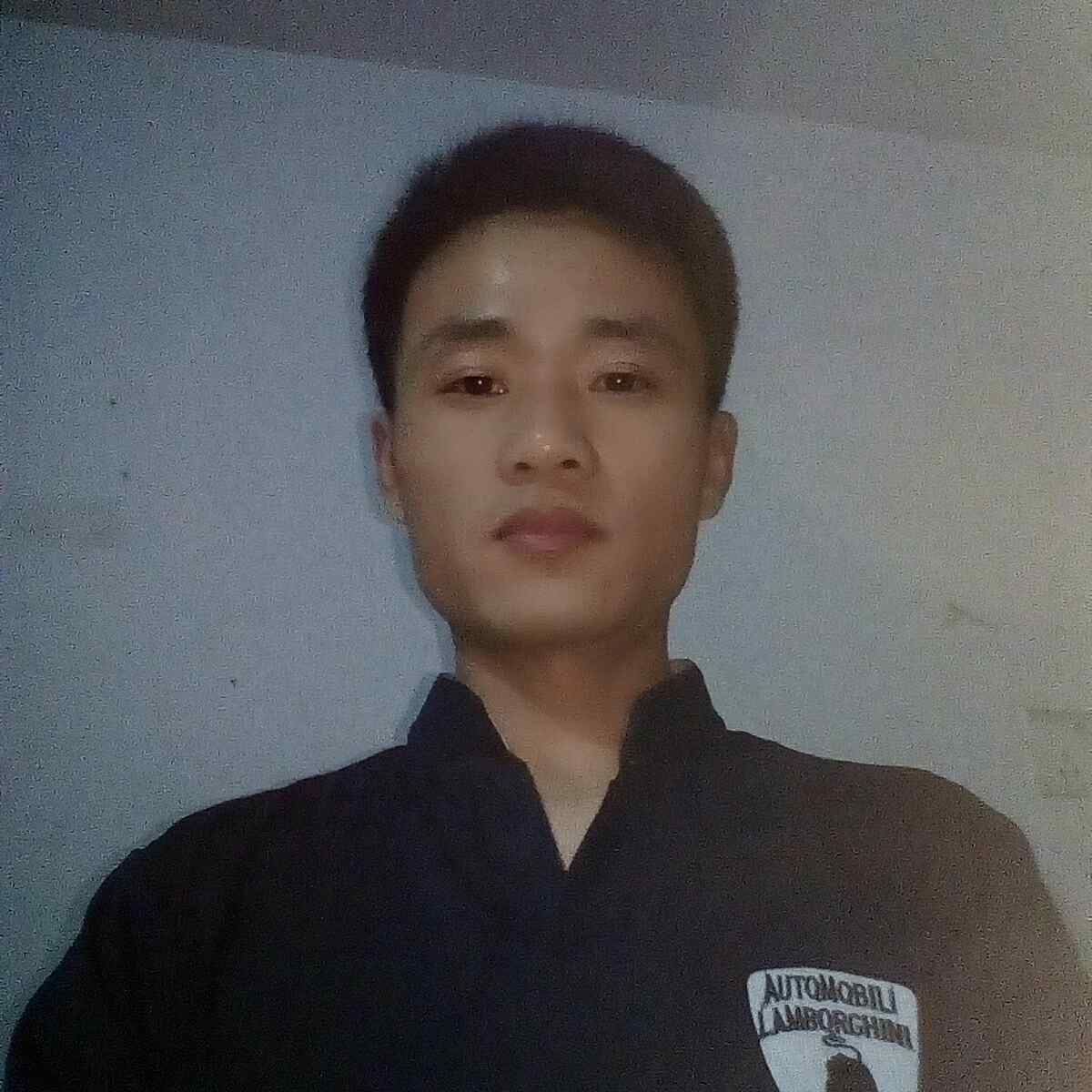 焊工门窗打胶焊工门窗不锈钢焊接安装门窗家具