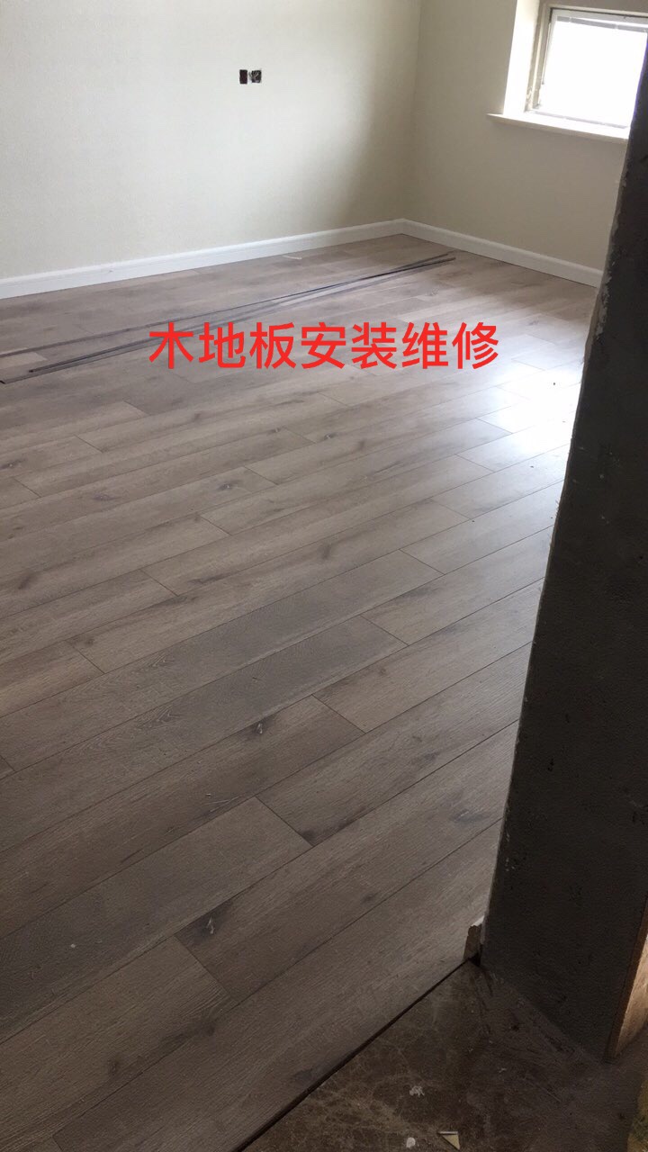 地板安装维修，打龙骨，脚线等。