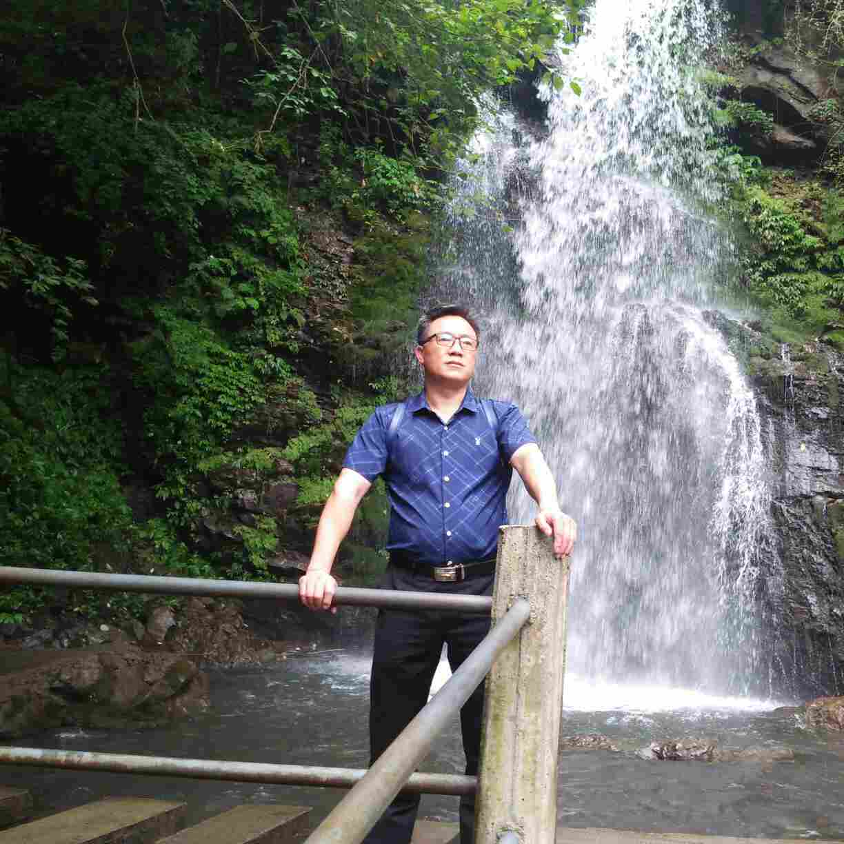 卫浴安装维修酒店热水系统中高档热水器