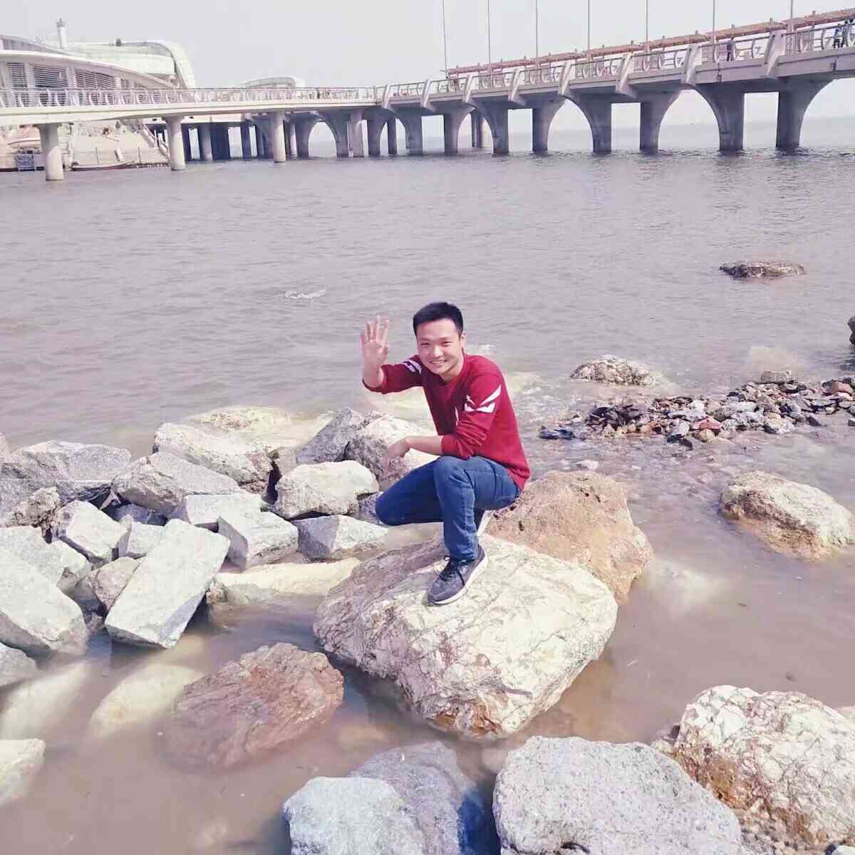 瓷砖美缝地板安装自流平地板保养