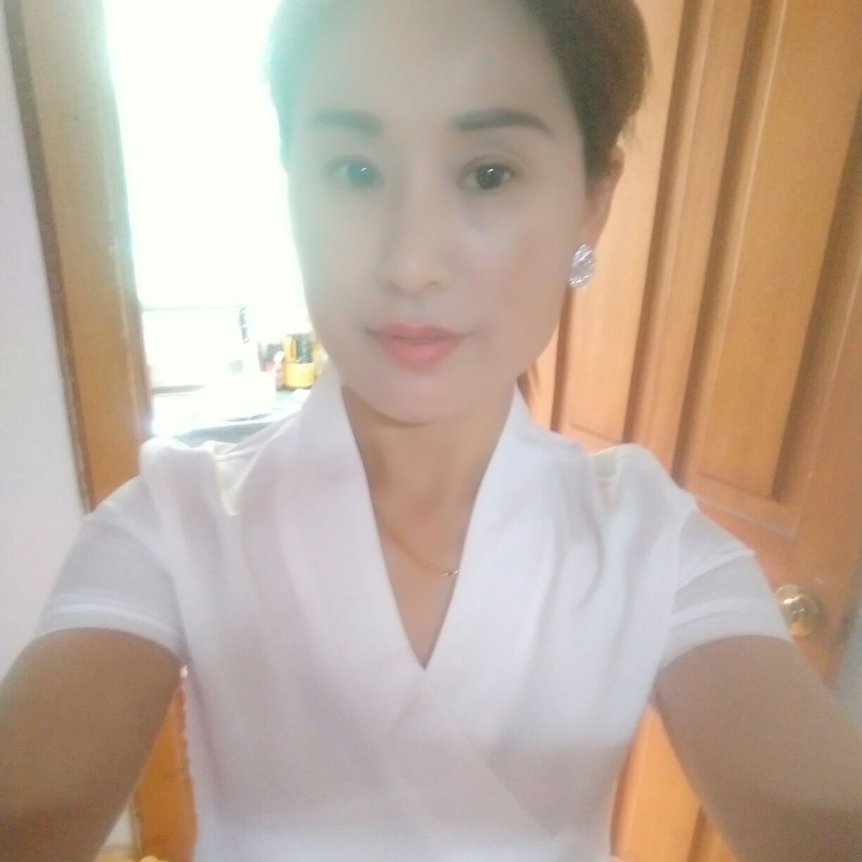 我公司装修有专业设计师，装修酒店，会所，KTV，别墅，宾馆，住房，