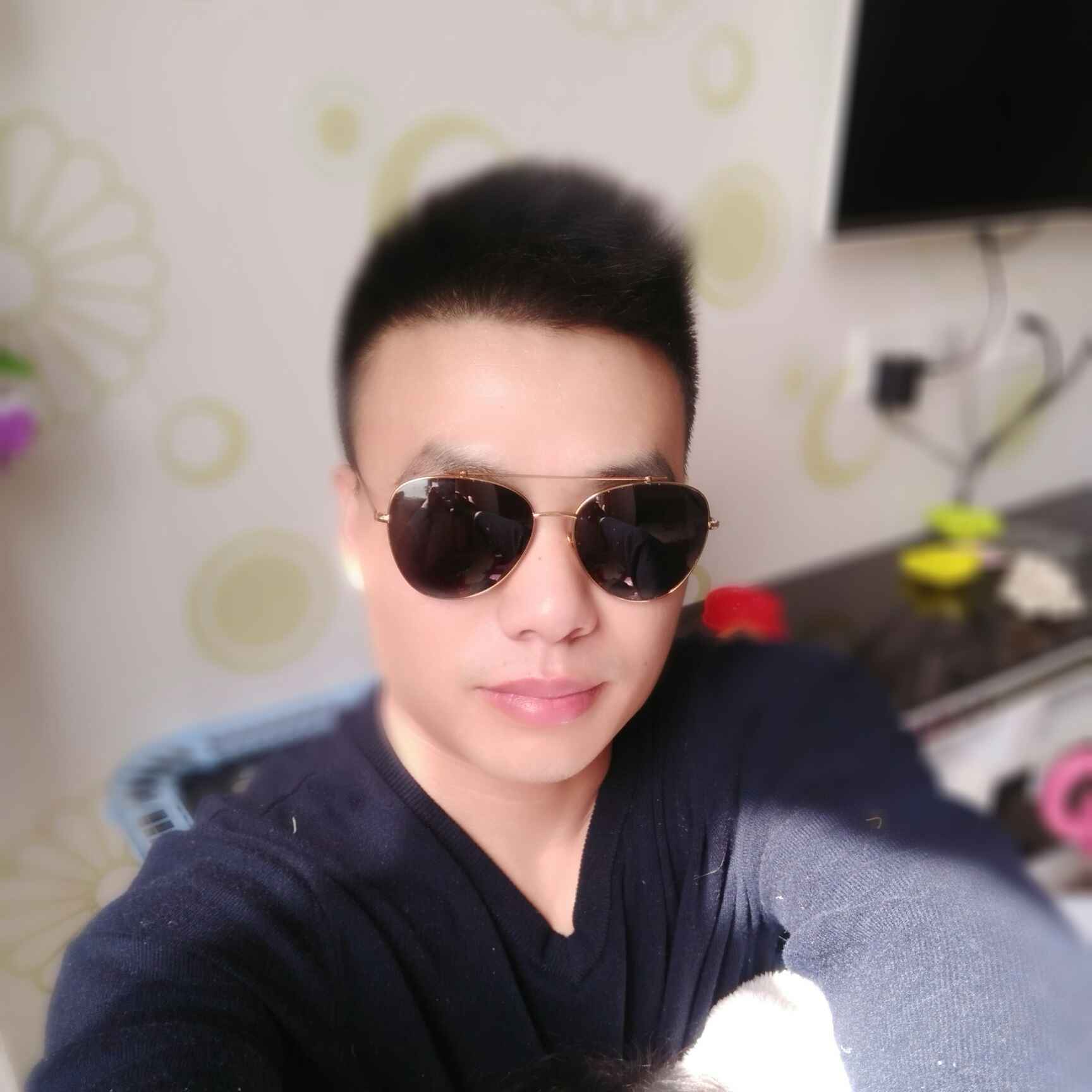 大家联系我吧，专业瓷砖美缝