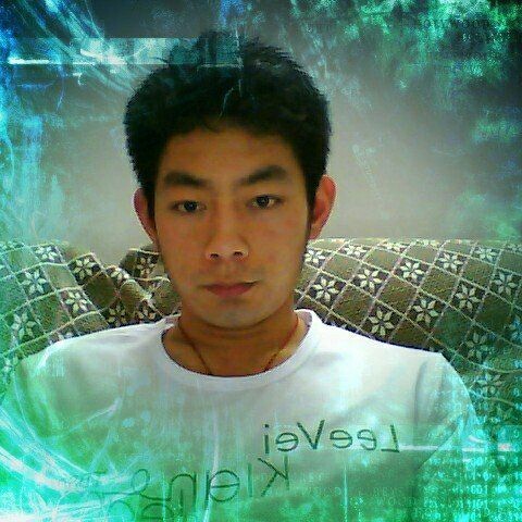 装修泥工贴砖铺贴瓷砖