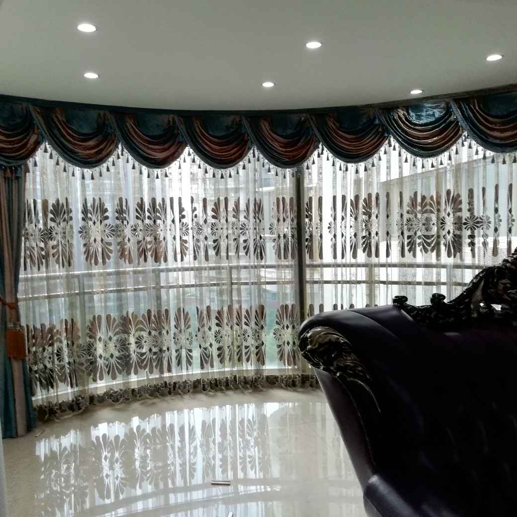 窗帘安装维修