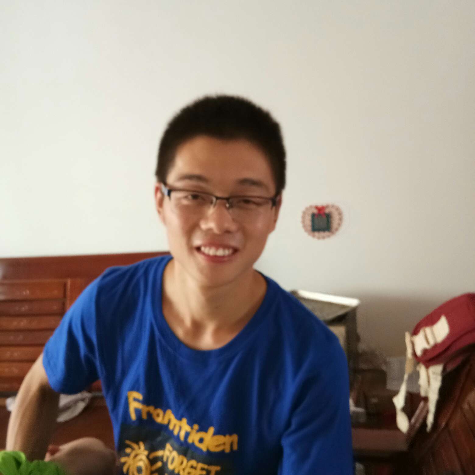 小客车驾驶家具安装