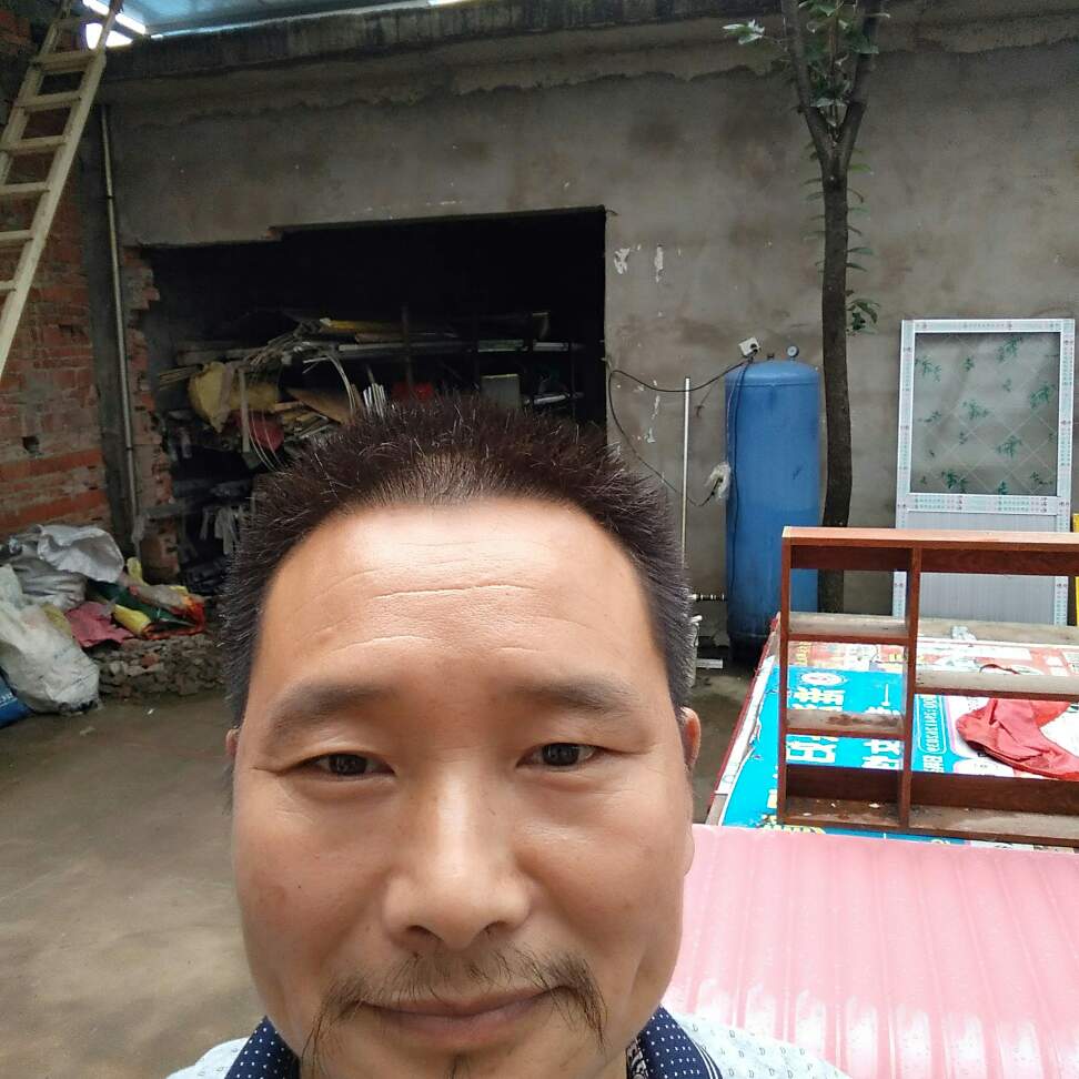 电焊门窗安装