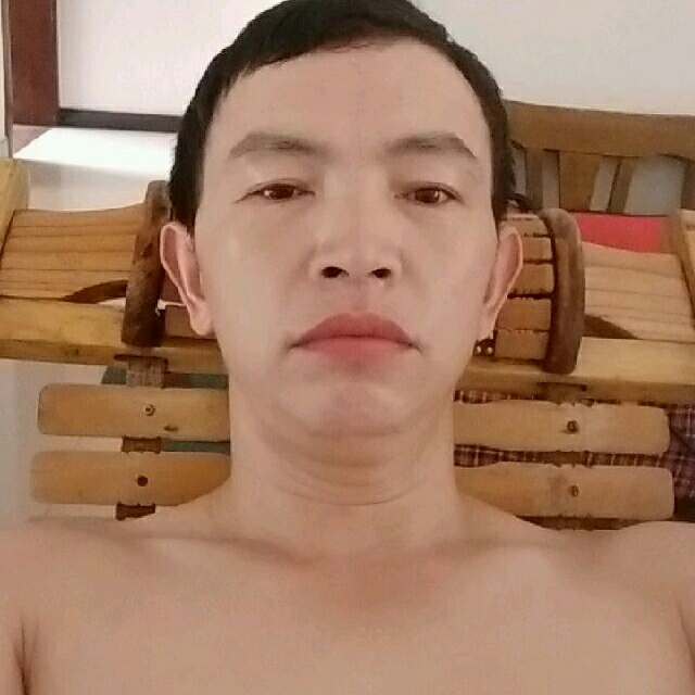 我是安装各种各样的家具维修配送补漆现工龄数年做事沉着不会让老板担心