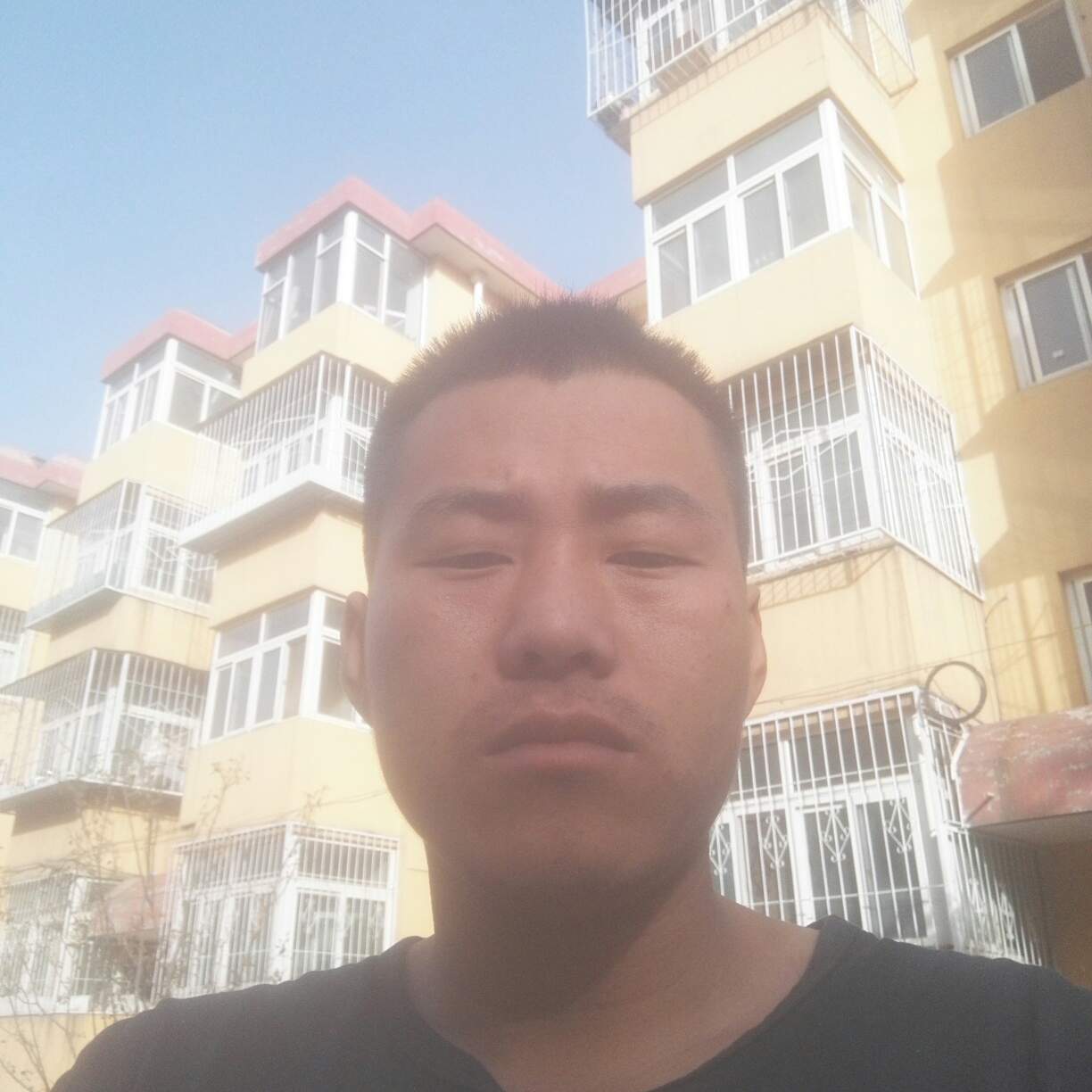 地暖吊顶油工地暖腻子吊顶