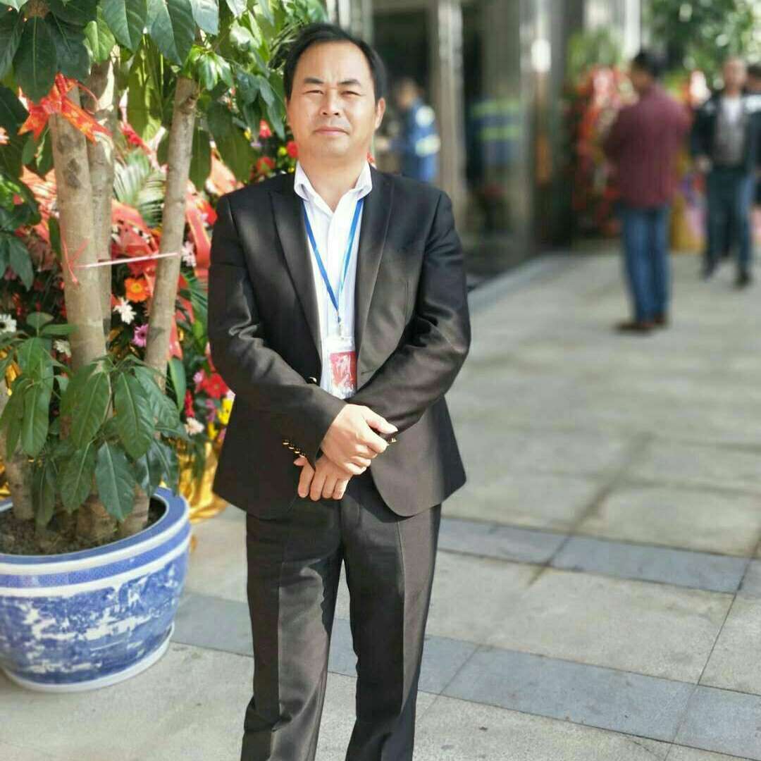 安装完毕开始保洁了，效果杠杠的