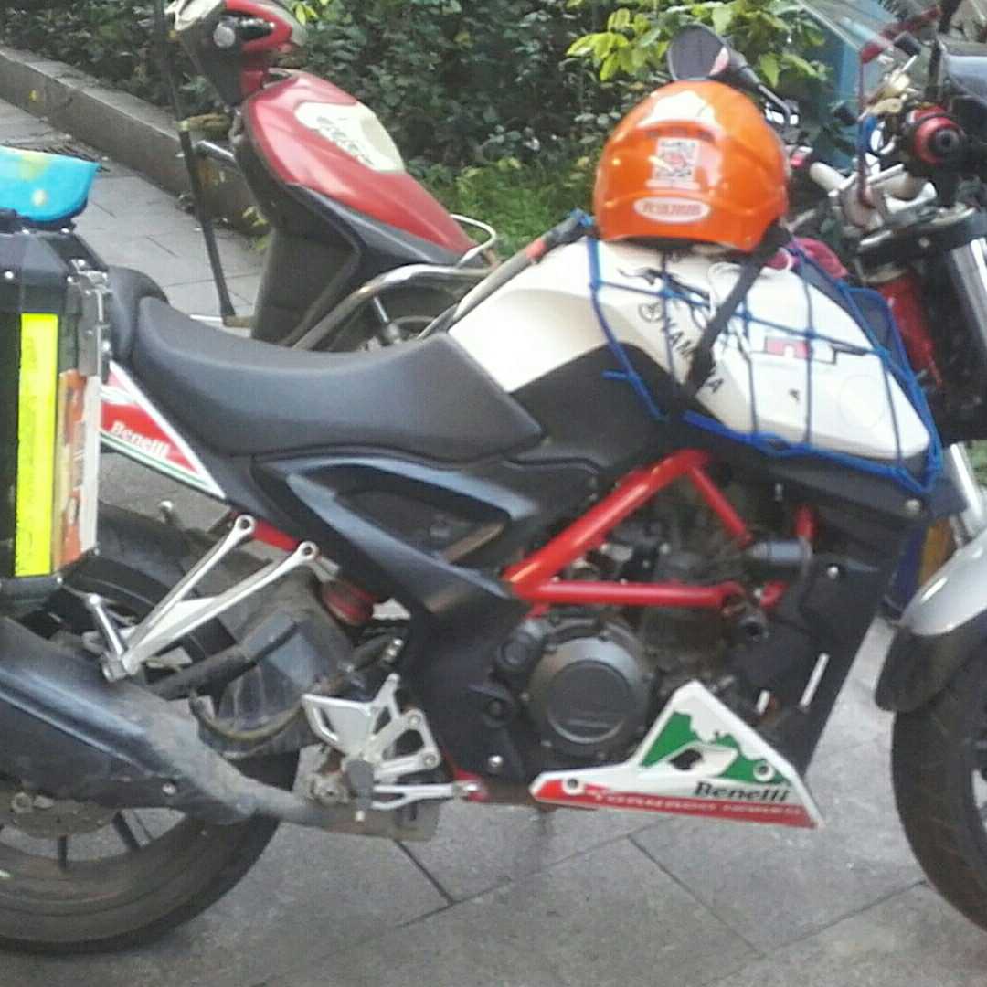 同城三轮车送货。摩托车拉客联系电话18982518459